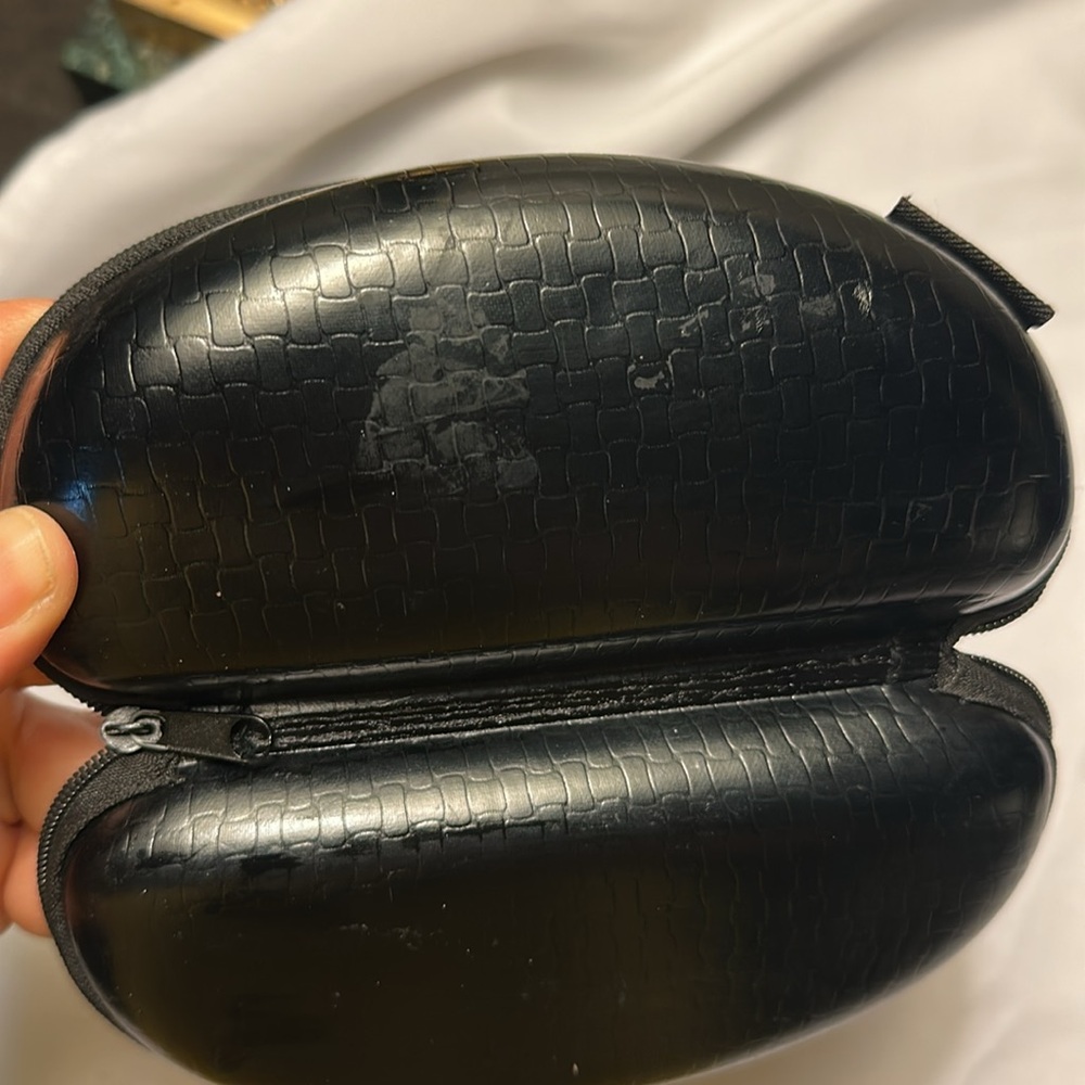 Carrera Black Crocodile Patterned Sunglasses Case - image 6